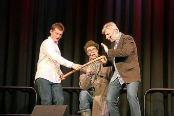 2009 - 6- Zylinder im Ballenlager