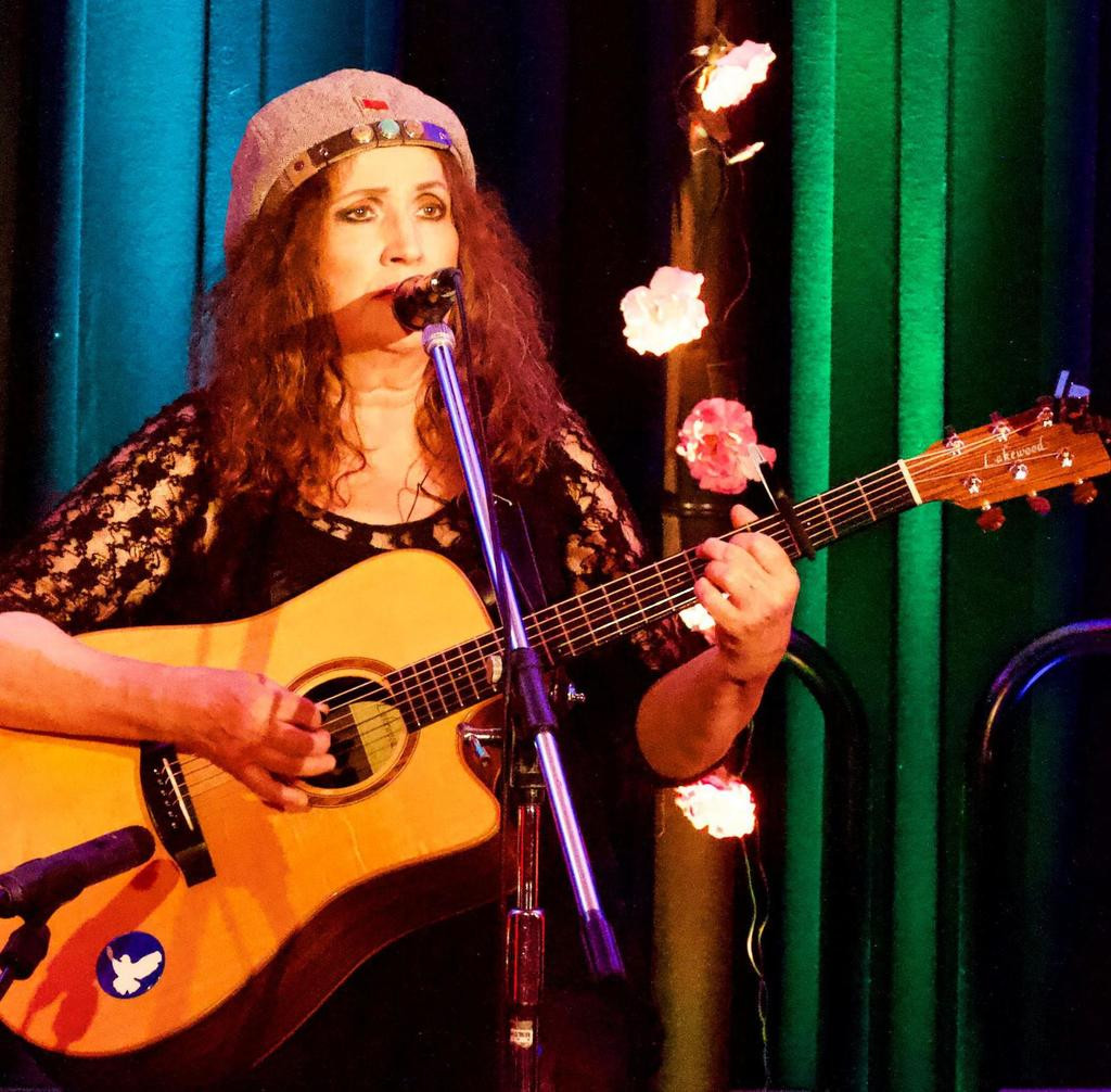 2022 - Anne Haigis - 7. Mai