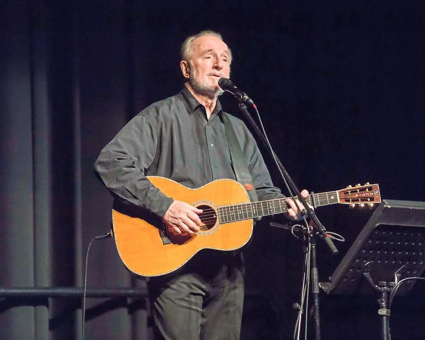 2017 - Hannes Wader im Ballenlager