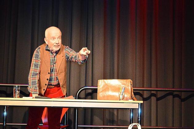 2015 - Horst Schroth im Ballenlager