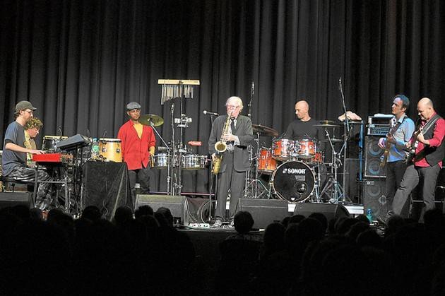 2012 - Klaus Doldinger im Ballenlager