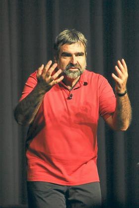 2012 - Volker Pispers im Ballenlager